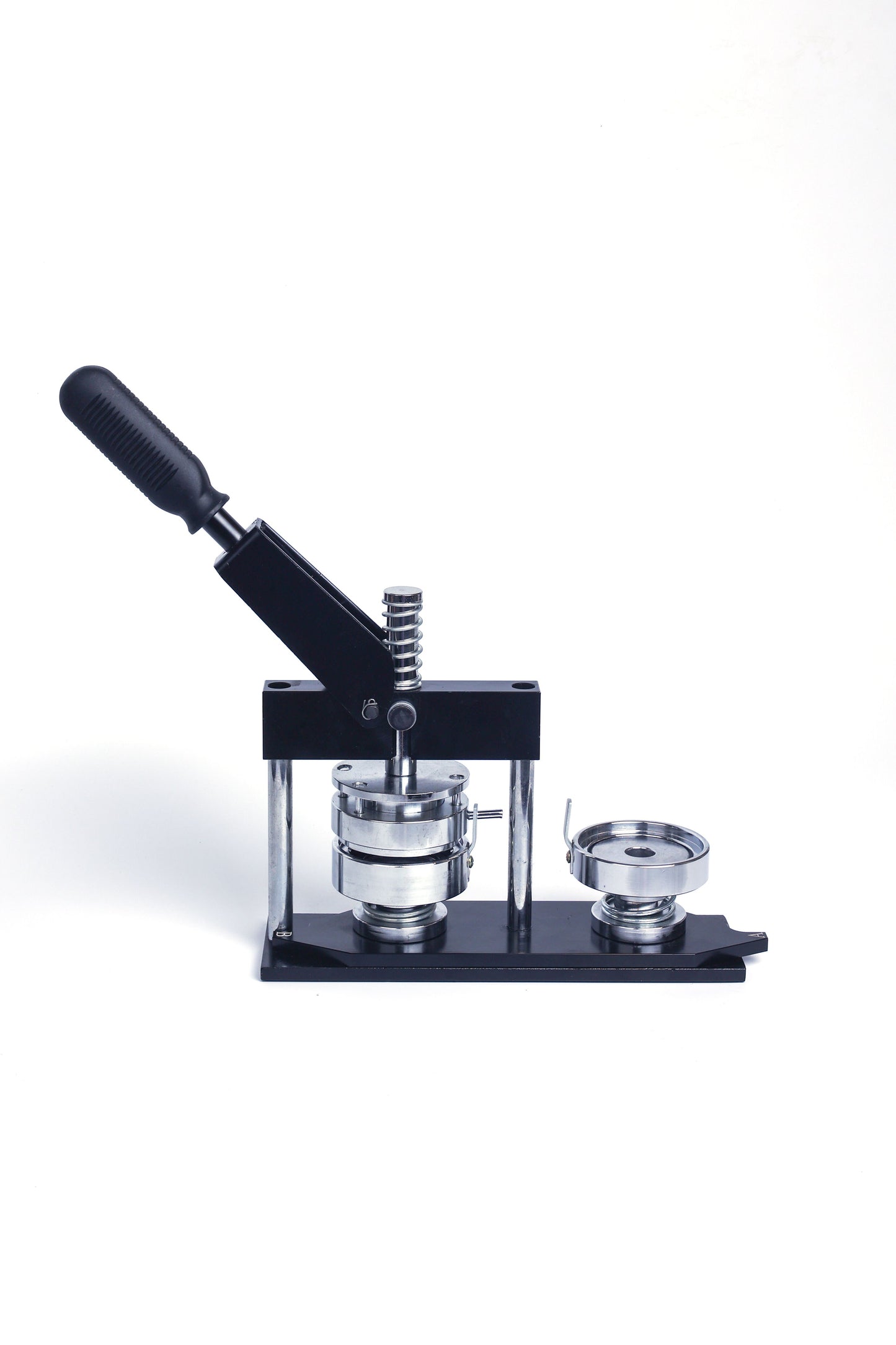 Round 58mm (2.28 inches) Badge Machine